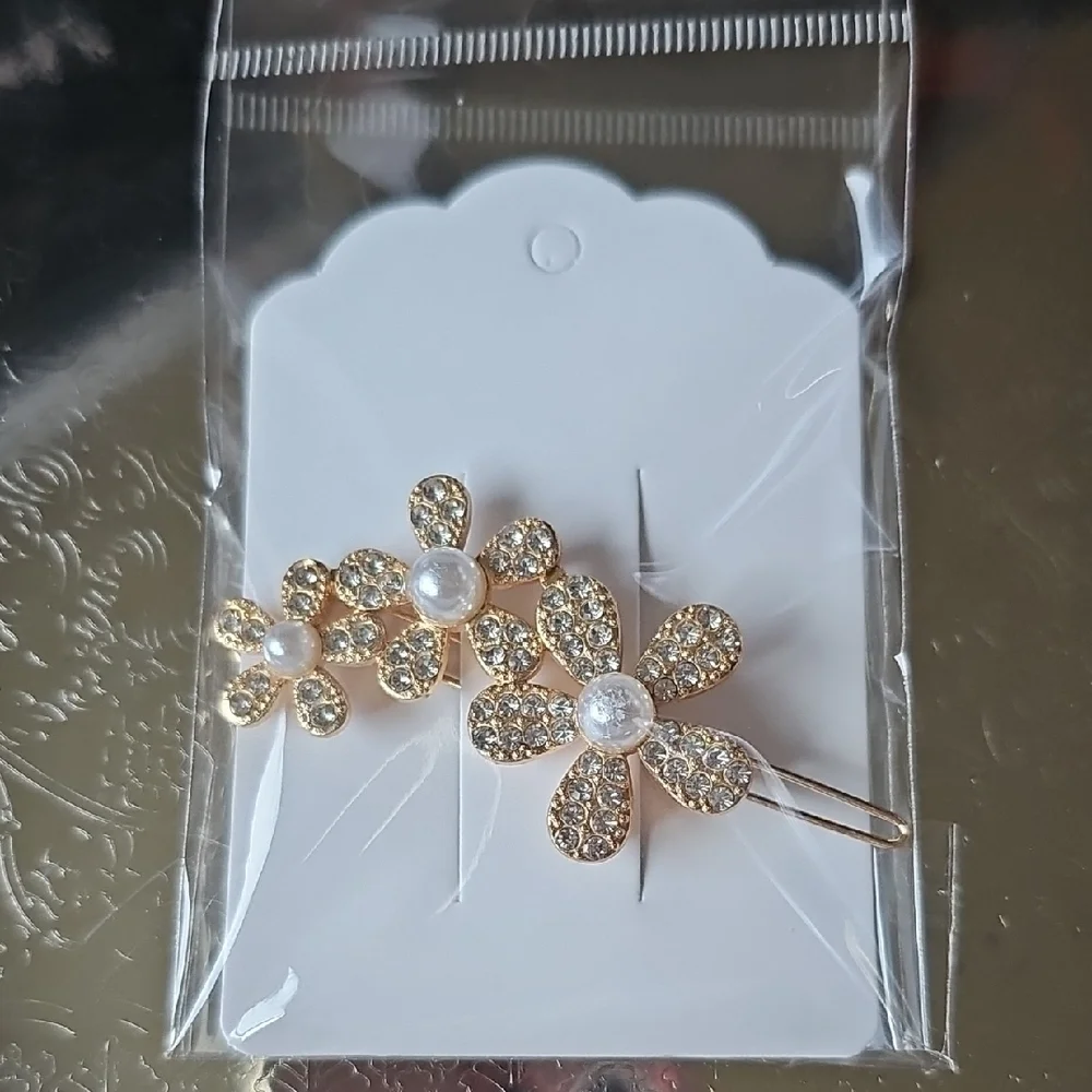 New Gold Tone Pearl And Rhinestone Floral Flower Hair Clip